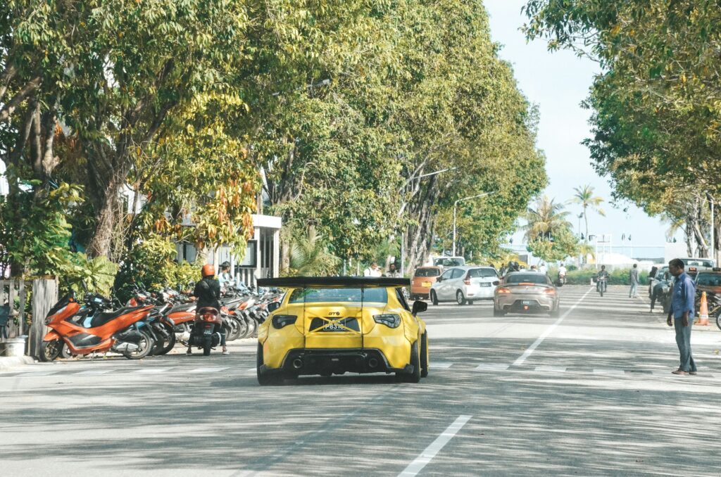 Drive Around And Go People-Watching