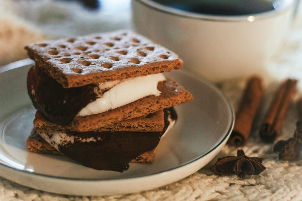 Make S'mores And Share Them