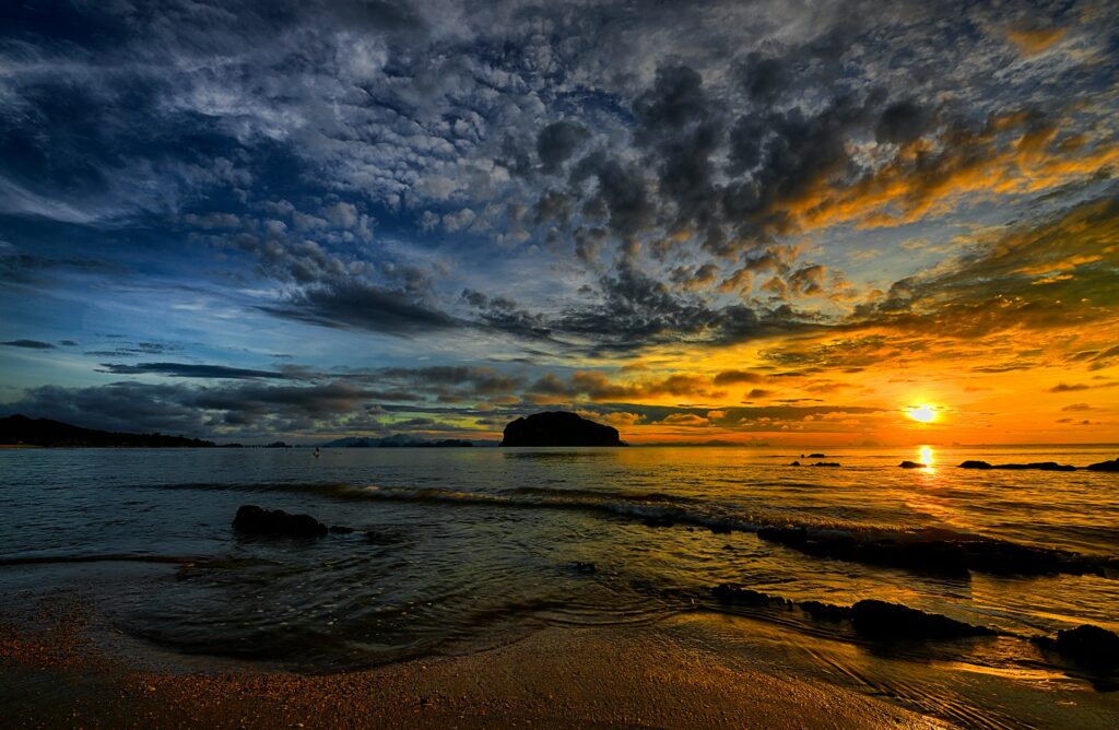 Watch The Sunrise Together